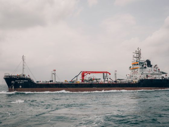 STB-16_pp-scaled_Bunker_barges_De_bunkering_Singapore De_bunkering_Singapore